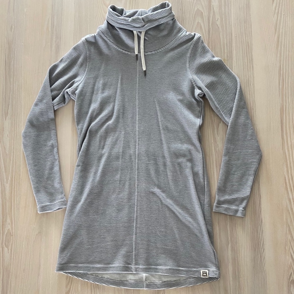 Avalanche SzM Sweater Dress - Never Worn!